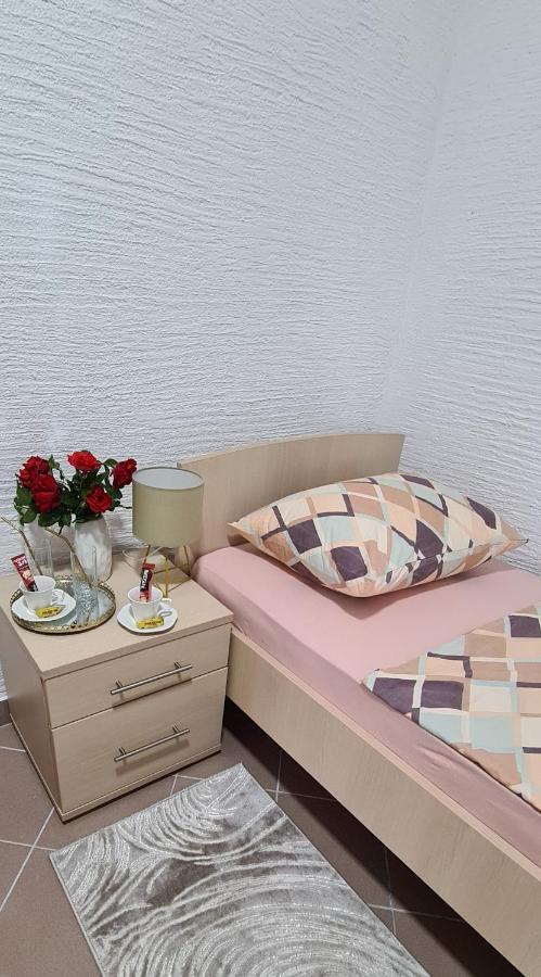 Prenociste Dubravka Apartment Livno Exterior photo