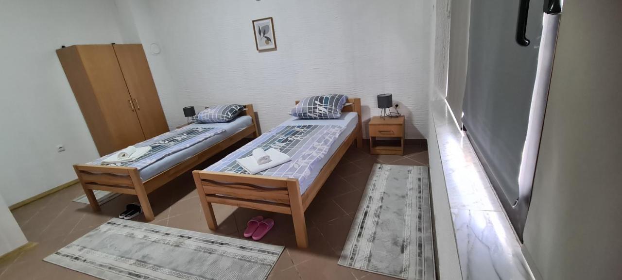 Prenociste Dubravka Apartment Livno Exterior photo