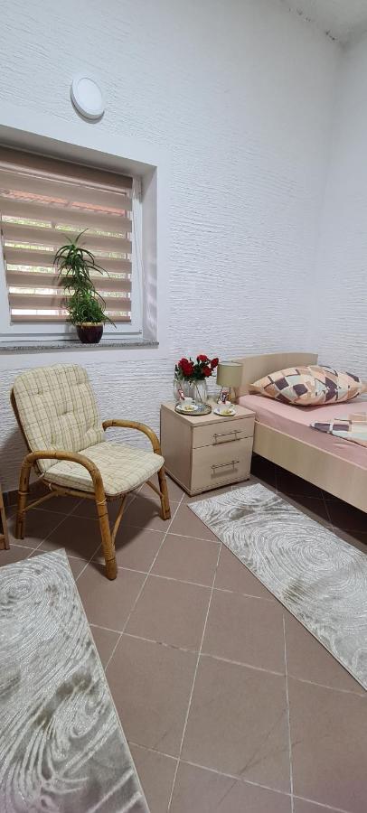 Prenociste Dubravka Apartment Livno Exterior photo