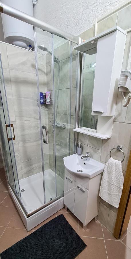 Prenociste Dubravka Apartment Livno Exterior photo
